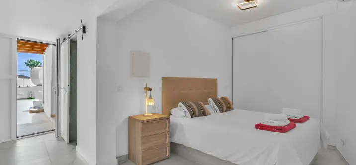 Краткосрочная аренда дома на две семьи в Nueva Andalucía 1