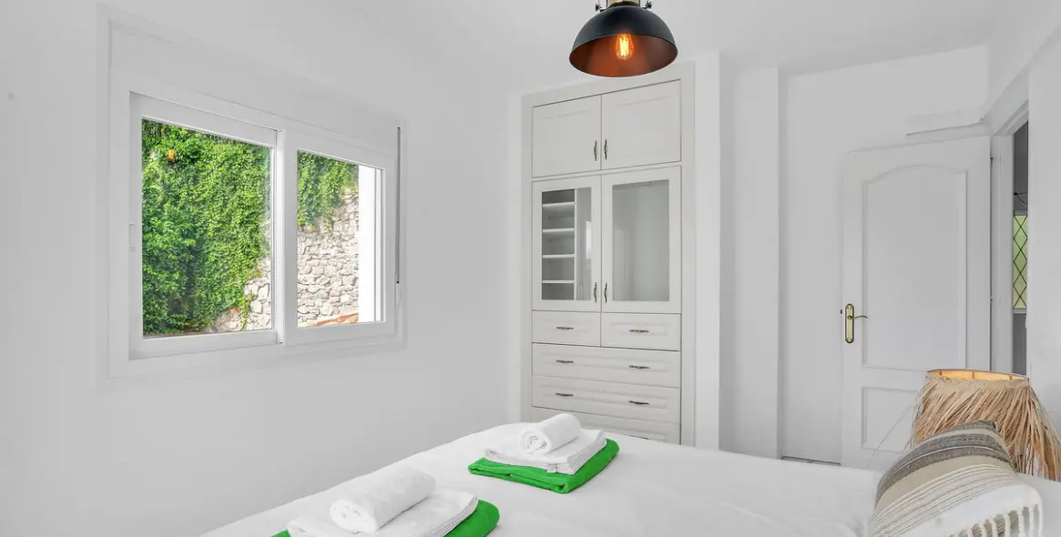 Краткосрочная аренда дома на две семьи в Nueva Andalucía 15