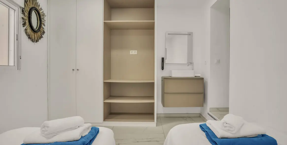 Краткосрочная аренда дома на две семьи в Nueva Andalucía 18