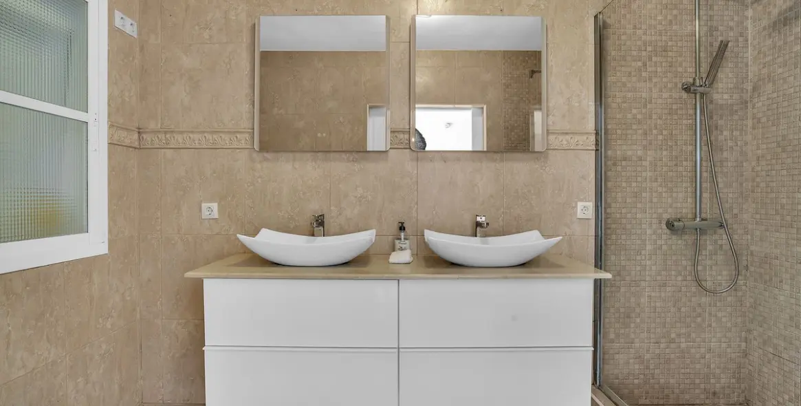 Short-term rent of semi-detached house in Nueva Andalucía 23