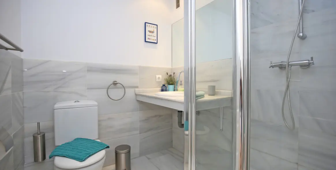 Short-term rent of detached villa in Marbella 12