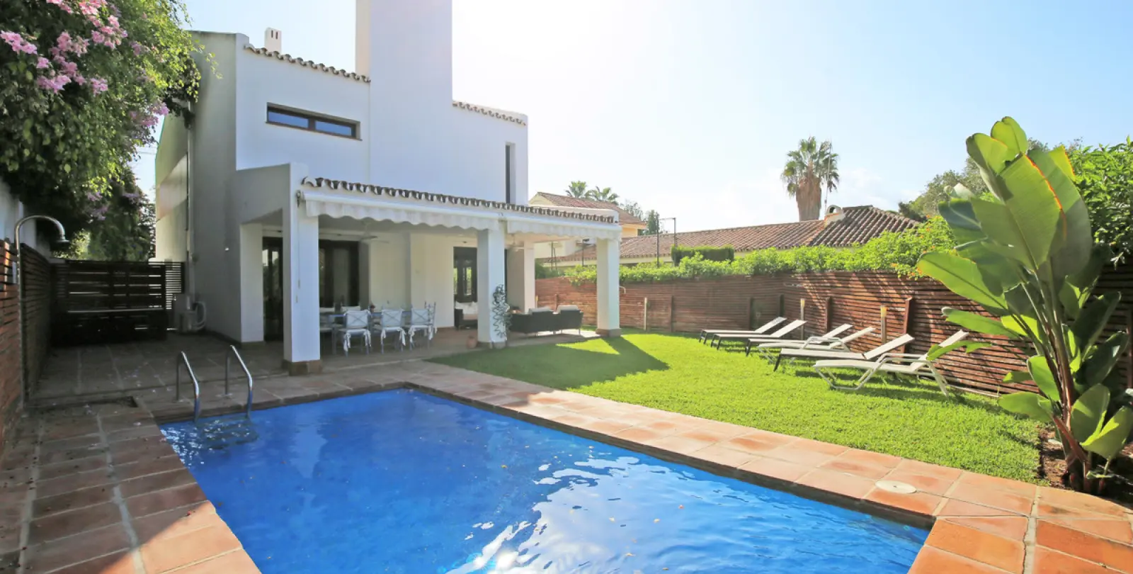 Alquiler a corto plazo de villa independiente en Marbella 1