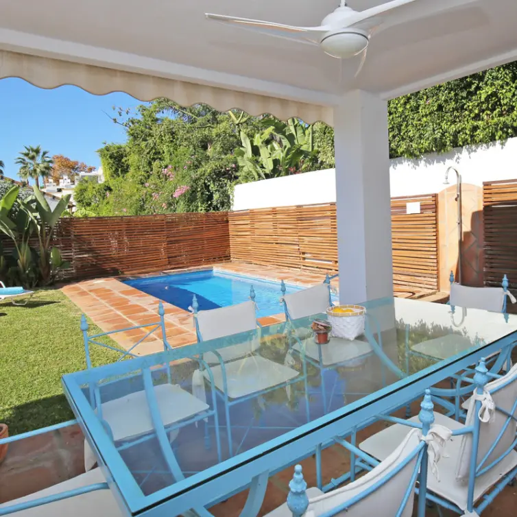 Short-term rent of detached villa in Marbella