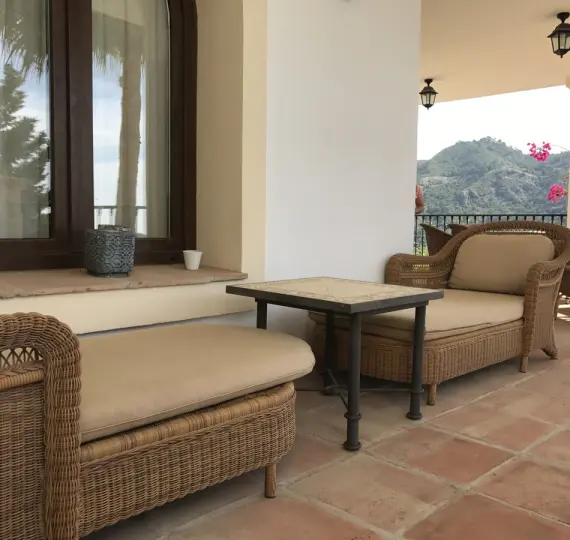 Краткосрочная аренда  отдельно стоящей виллы в Benahavís