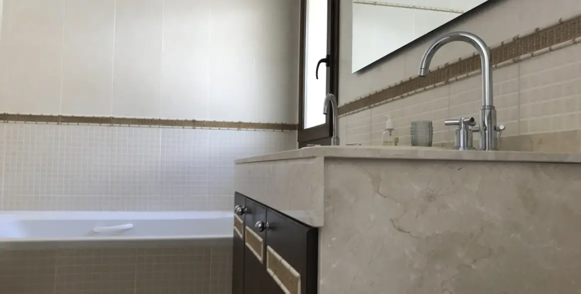 Short-term rent of detached villa in Benahavís 3