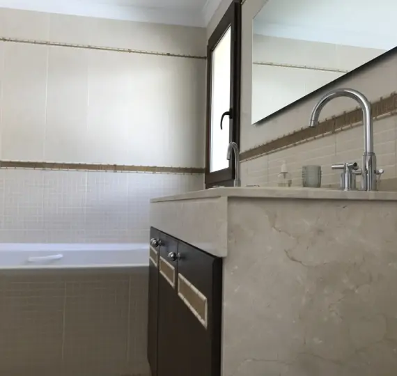 Краткосрочная аренда  отдельно стоящей виллы в Benahavís