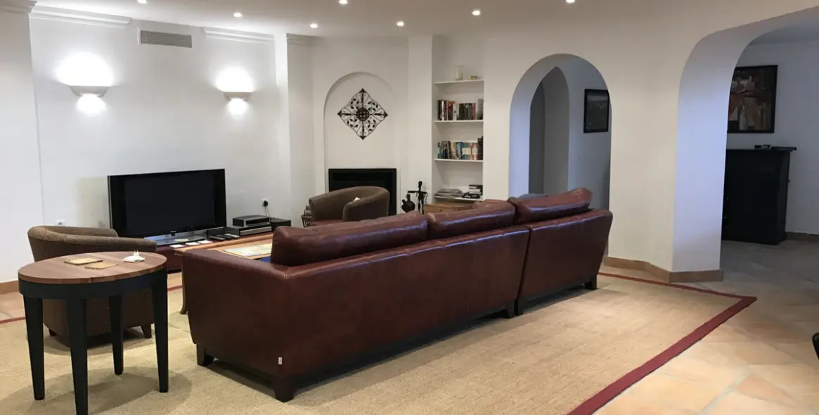 Short-term rent of detached villa in Benahavís 6