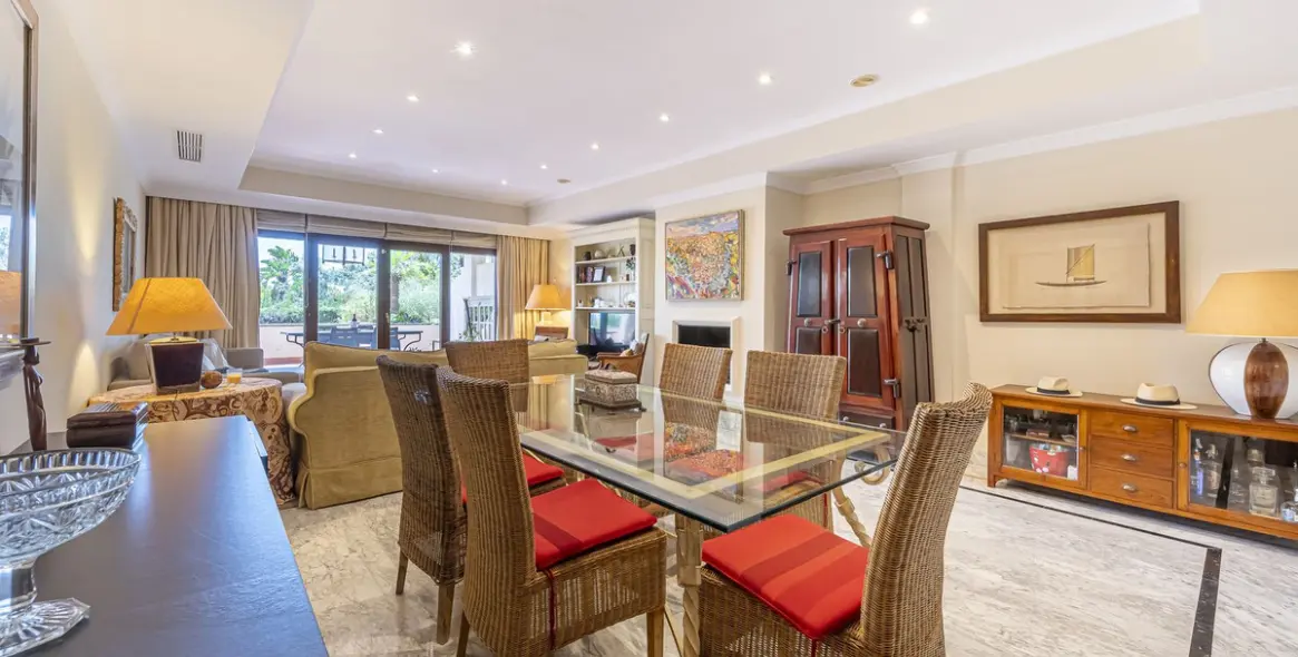 Short-term rent of ground floor apartment in The Golden Mile 4