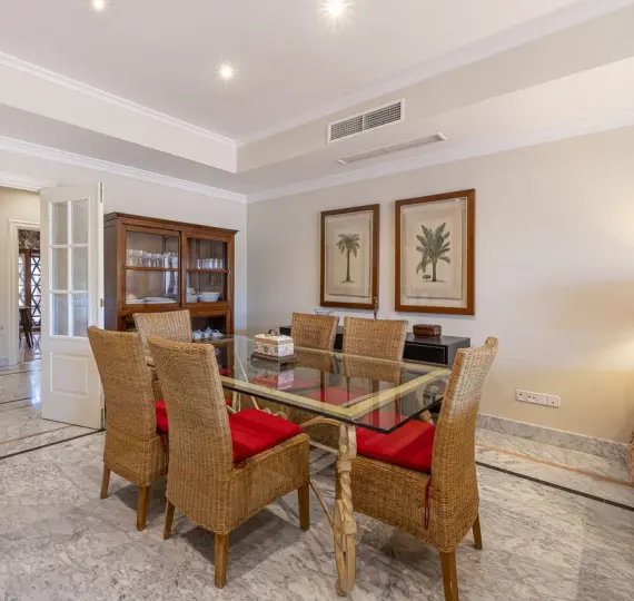 Short-term rent of ground floor apartment in The Golden Mile