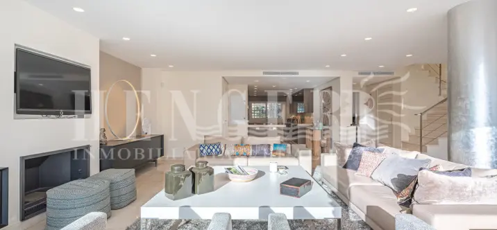 Short-term rent of penthouse in The Golden Mile 0