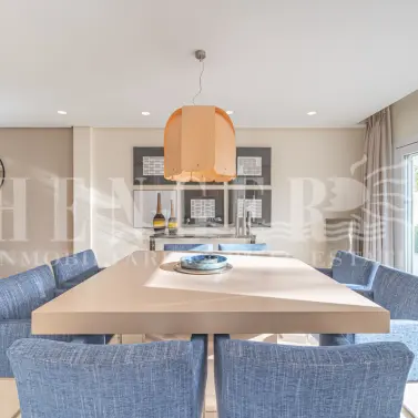 Short-term rent of penthouse in The Golden Mile