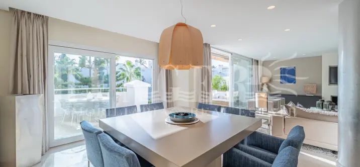 Short-term rent of penthouse in The Golden Mile 4