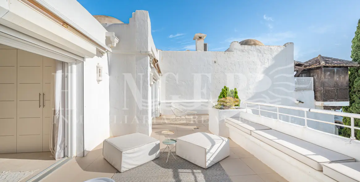 Short-term rent of penthouse in The Golden Mile 30