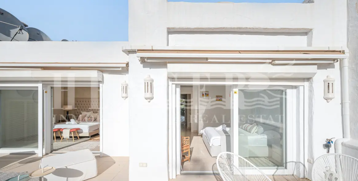 Short-term rent of penthouse in The Golden Mile 31