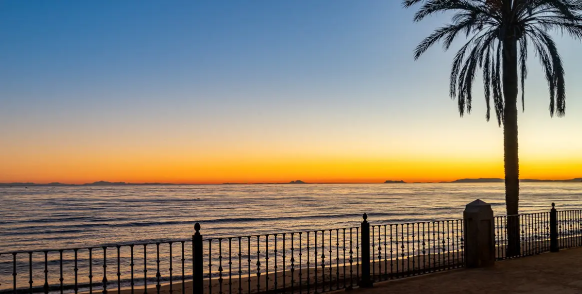 Short-term rent of penthouse in The Golden Mile 53