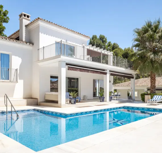 Краткосрочная аренда  отдельно стоящей виллы в The Golden Mile