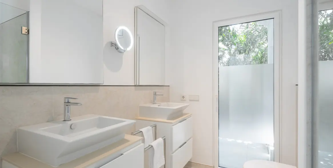 Краткосрочная аренда  отдельно стоящей виллы в The Golden Mile 2