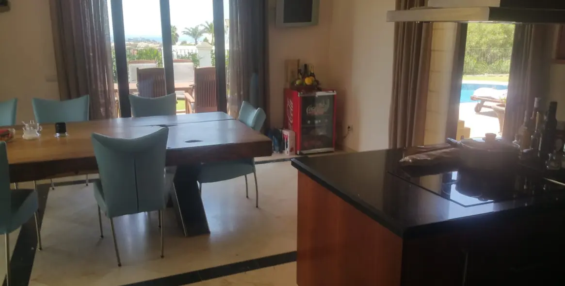 Short-term rent of detached villa in Benahavís 15