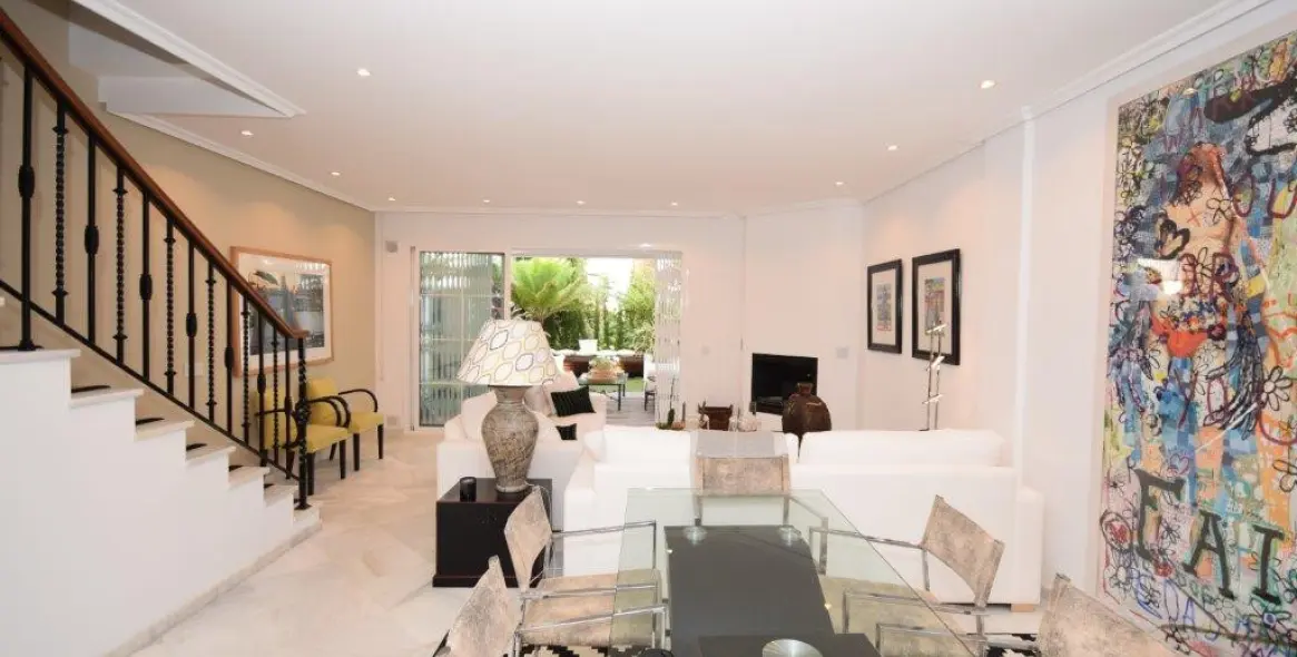 Краткосрочная аренда таунхауса в Marbella 2