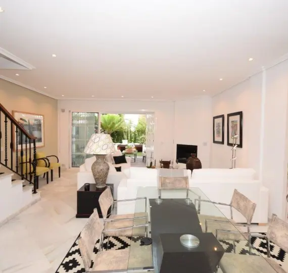 Alquiler a corto plazo de adosado en Marbella