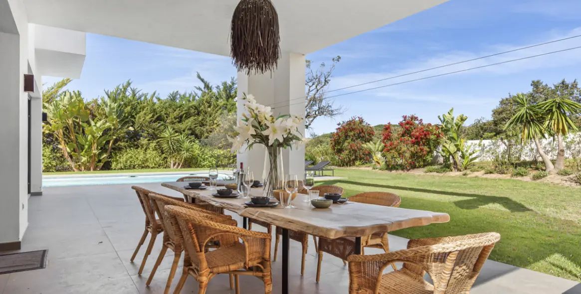 Долгосрочная аренда  отдельно стоящей виллы в Las Chapas 2