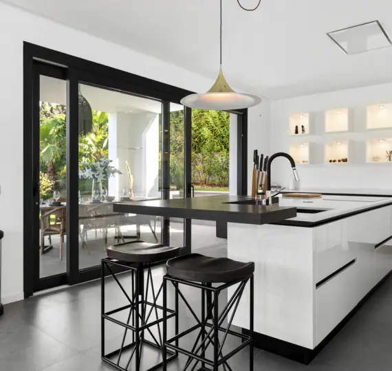 Long-term rent of detached villa in Las Chapas