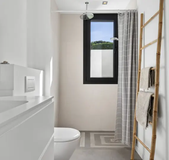 Long-term rent of detached villa in Las Chapas