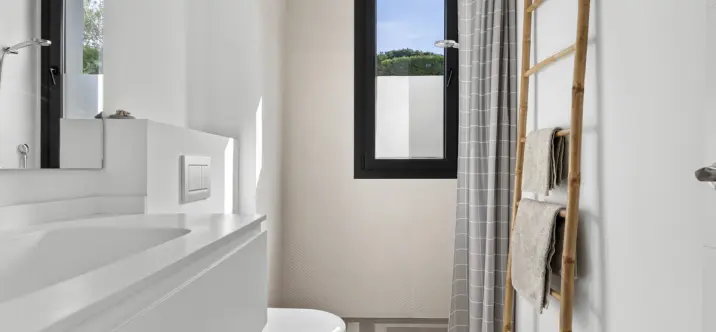 Long-term rent of detached villa in Las Chapas 4