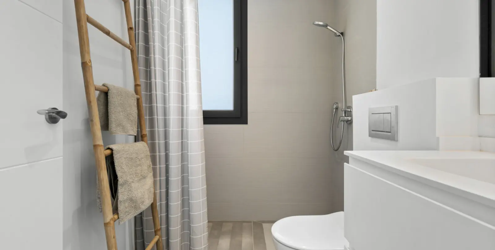 Long-term rent of detached villa in Las Chapas 18