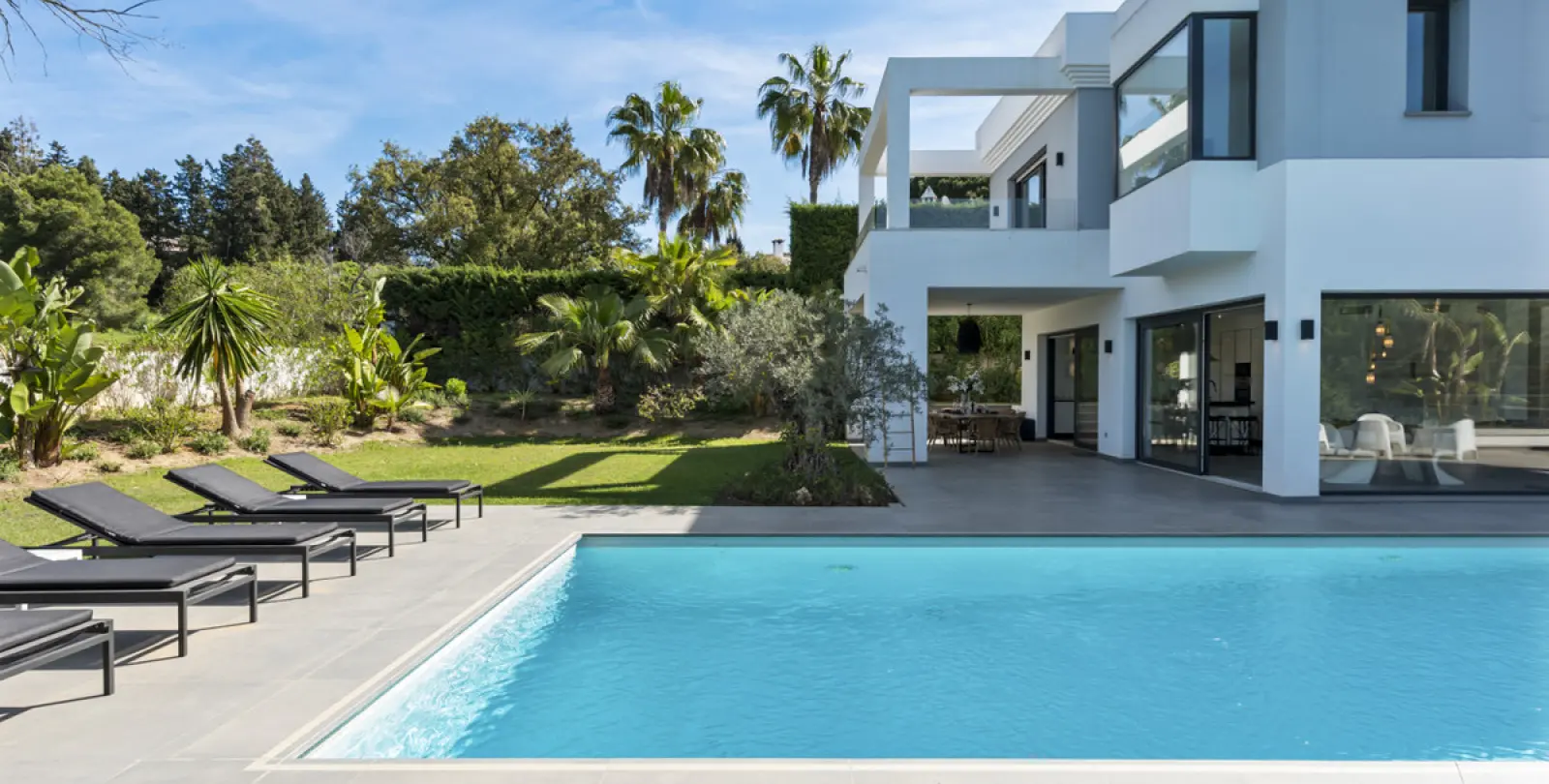 Long-term rent of detached villa in Las Chapas 21