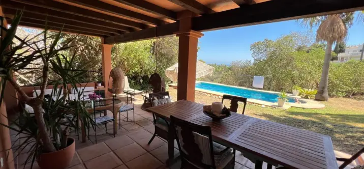 Краткосрочная аренда  отдельно стоящей виллы в Marbella 0