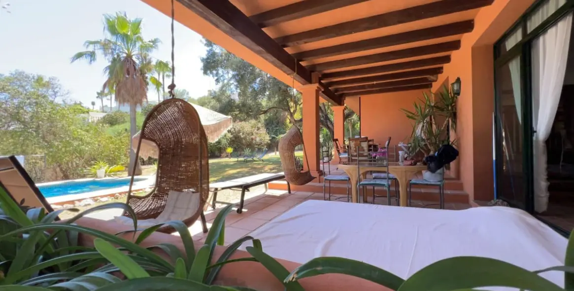 Short-term rent of detached villa in Marbella 2