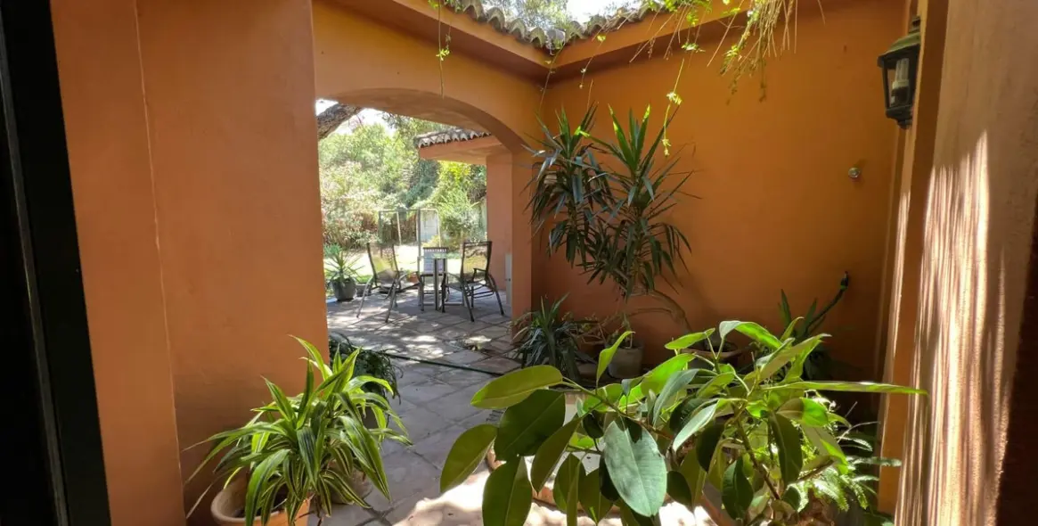 Short-term rent of detached villa in Marbella 6