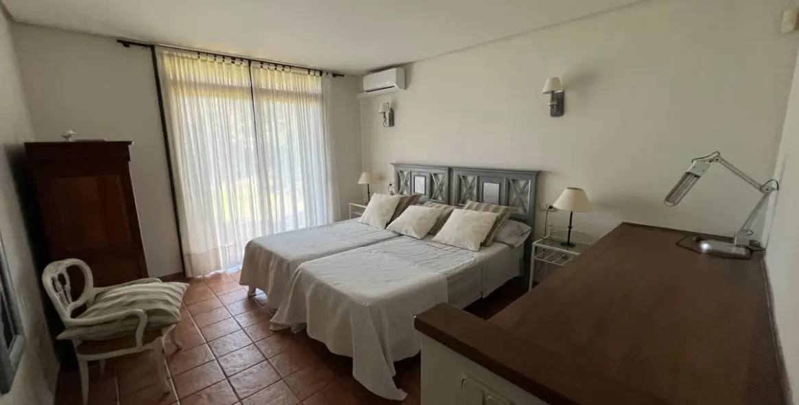 Short-term rent of detached villa in Marbella 15