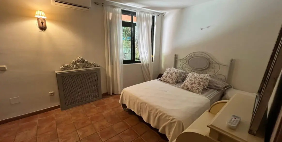 Short-term rent of detached villa in Marbella 16