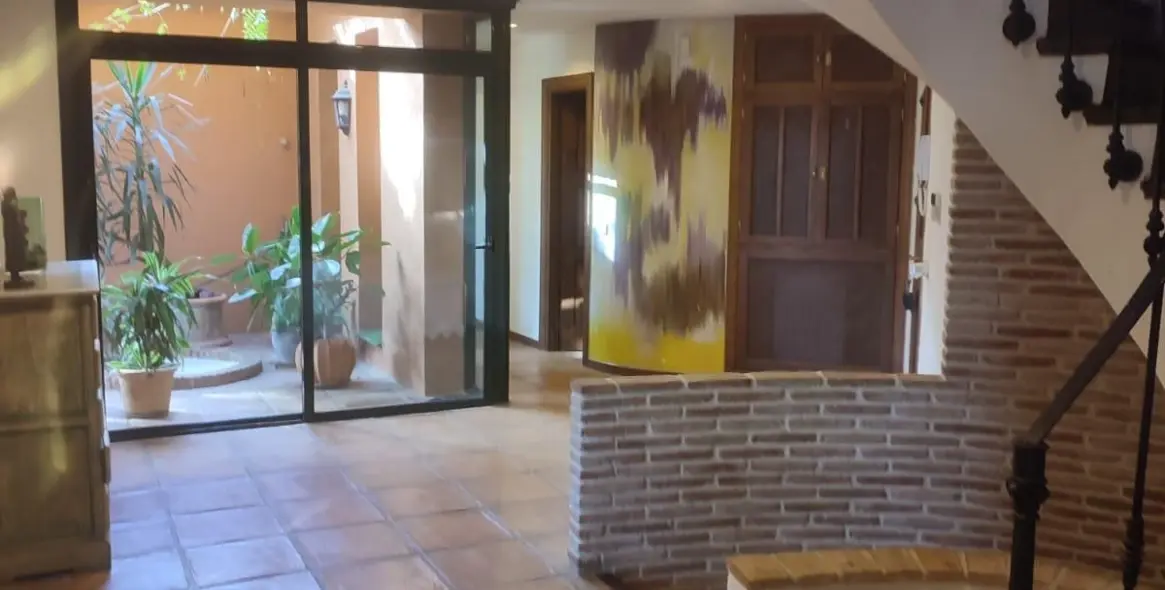 Short-term rent of detached villa in Marbella 18