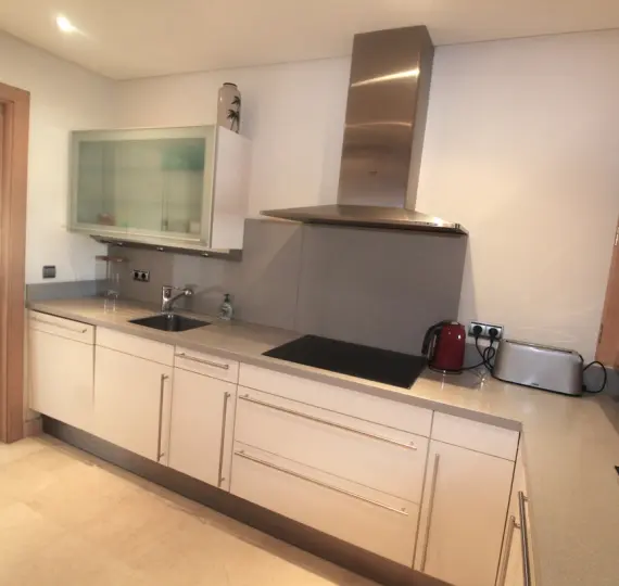 Short-term rent of middle floor apartment in Sierra Blanca