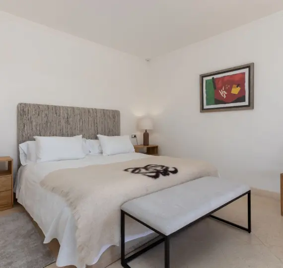 Short-term rent of penthouse in Guadalmina Baja