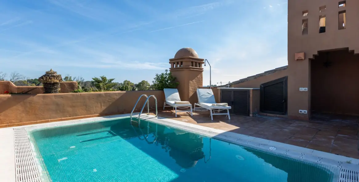 Short-term rent of penthouse in Guadalmina Baja 14