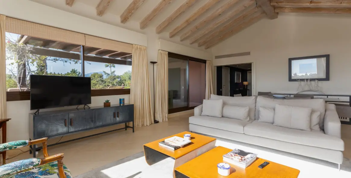 Short-term rent of penthouse in Guadalmina Baja 17