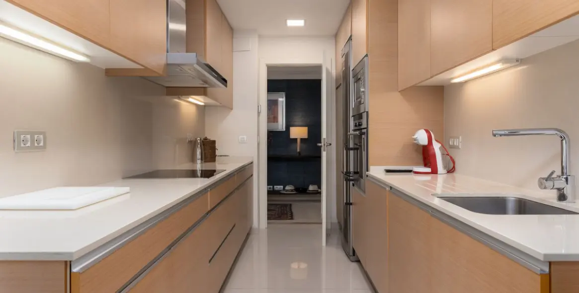 Short-term rent of penthouse in Guadalmina Baja 25