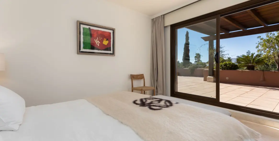 Short-term rent of penthouse in Guadalmina Baja 27