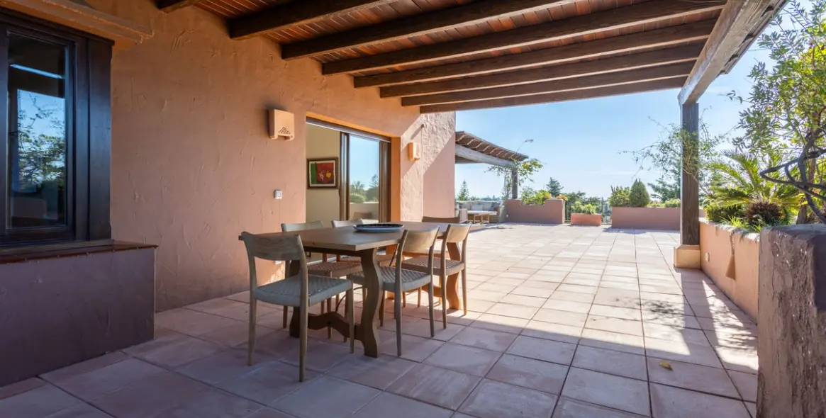 Short-term rent of penthouse in Guadalmina Baja 37