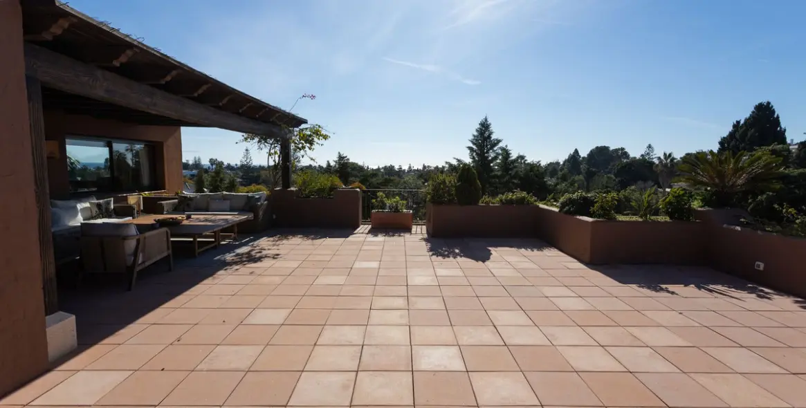 Short-term rent of penthouse in Guadalmina Baja 45