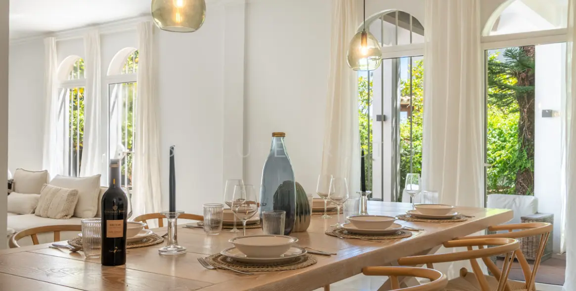 Short-term rent of detached villa in Nueva Andalucía 11