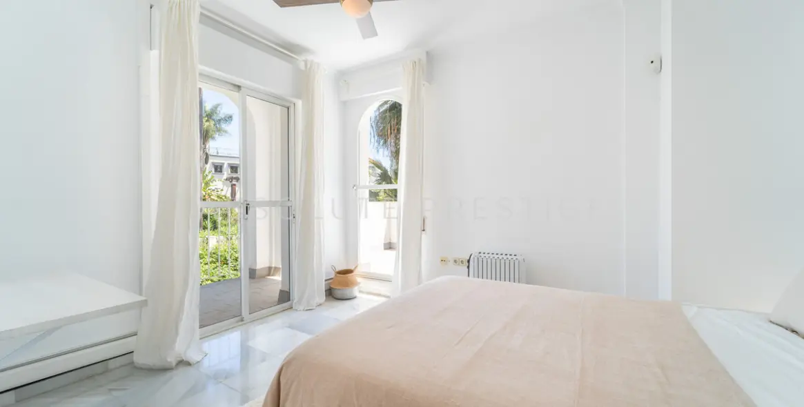 Short-term rent of detached villa in Nueva Andalucía 25