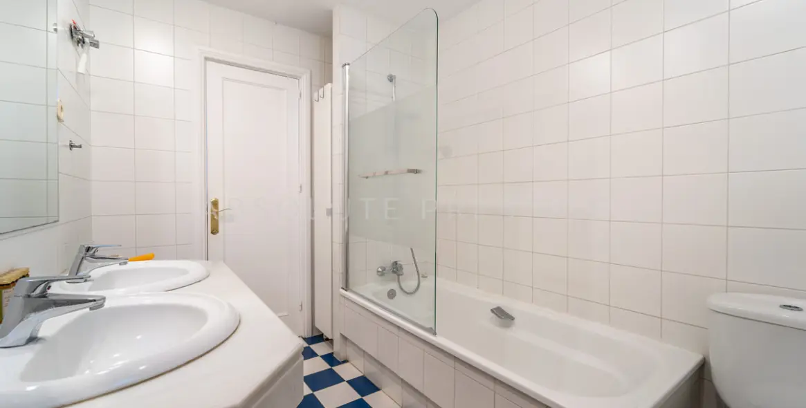 Short-term rent of detached villa in Nueva Andalucía 29