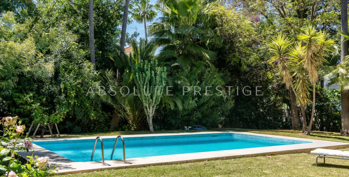 Short-term rent of detached villa in Nueva Andalucía 30