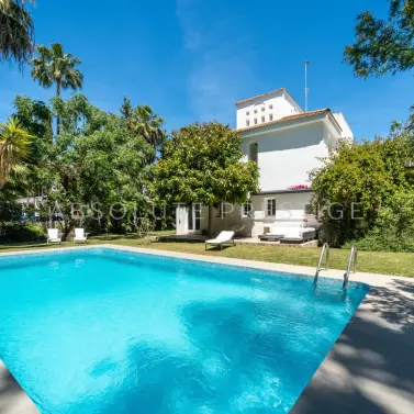 Short-term rent of detached villa in Nueva Andalucía