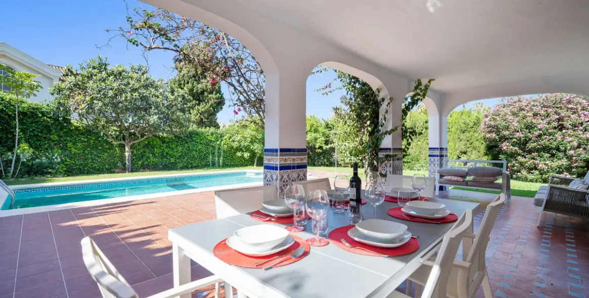 Short-term rent of detached villa in Marbella 1